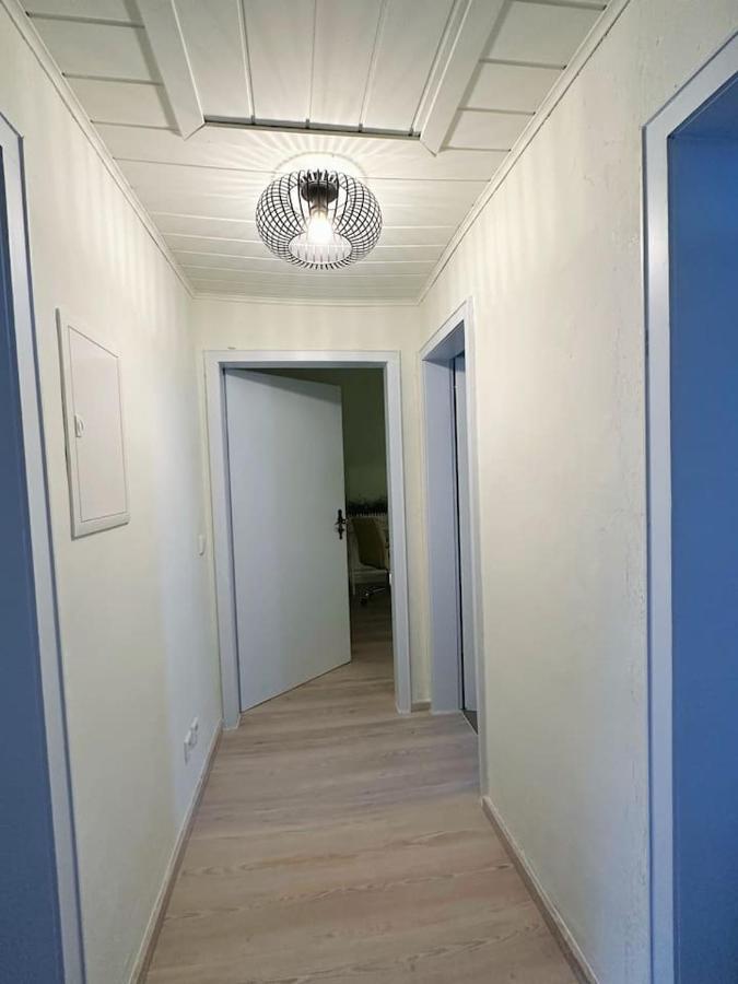 2 Schlafzimmer Waschenspuelmaschine Duisburg Exterior photo